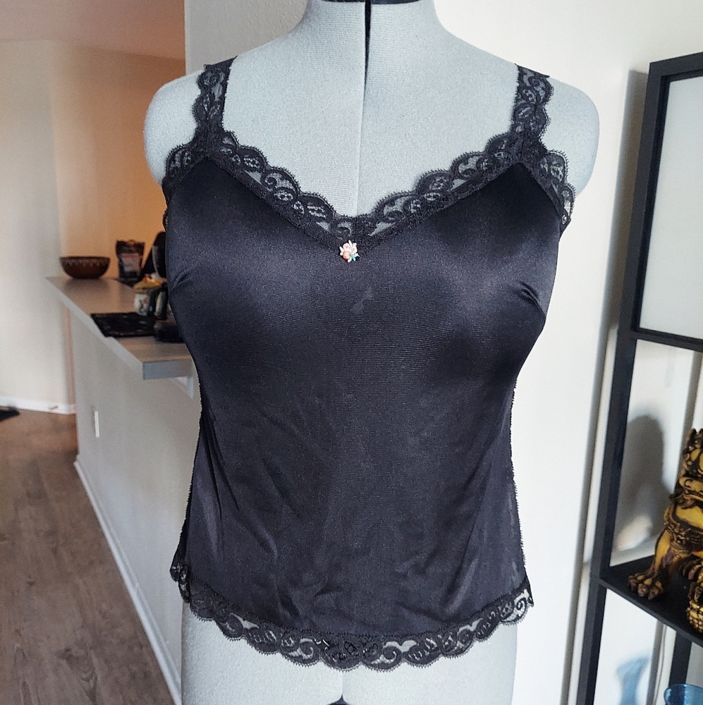 VINTAGE Olga 19090 camisole with rosette
